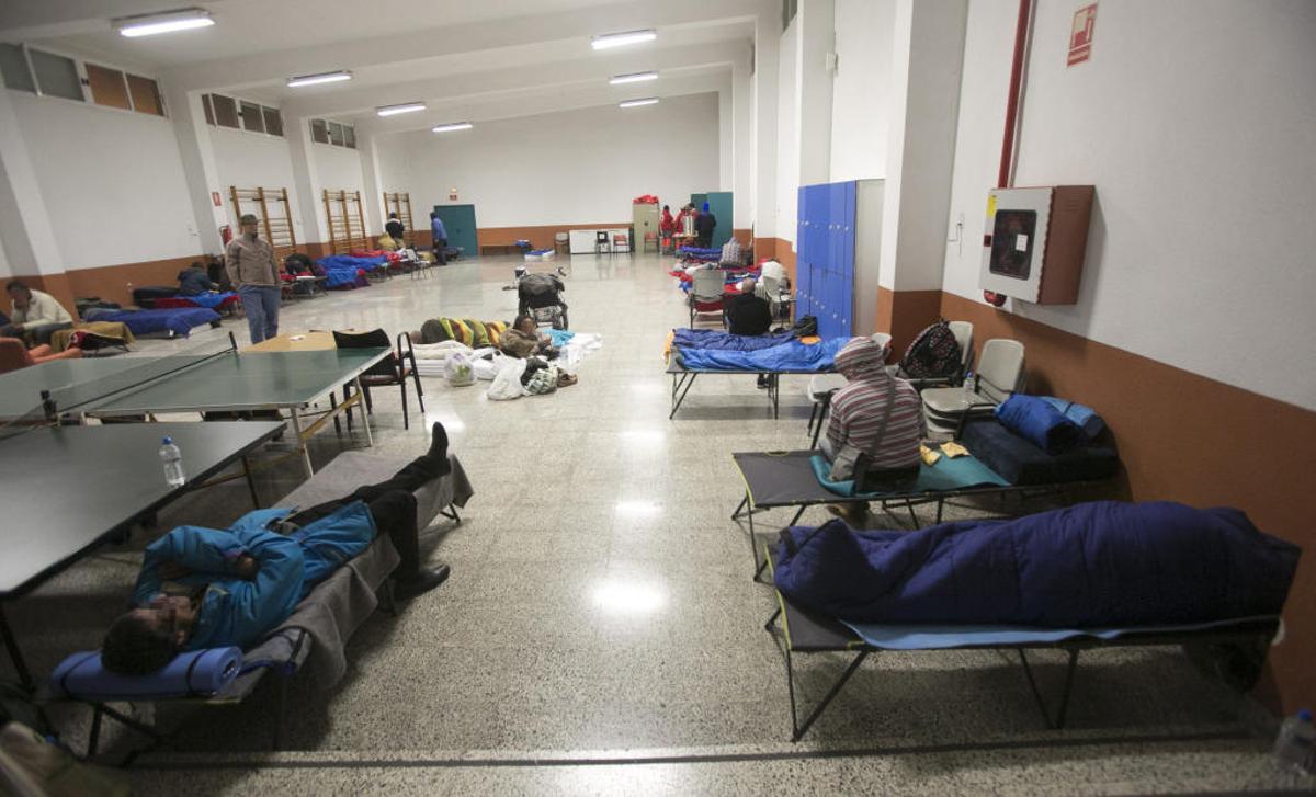 El Ayuntamiento mantiene el dispositivo de emergencia para personas sin hogar por la bajada de temperaturas