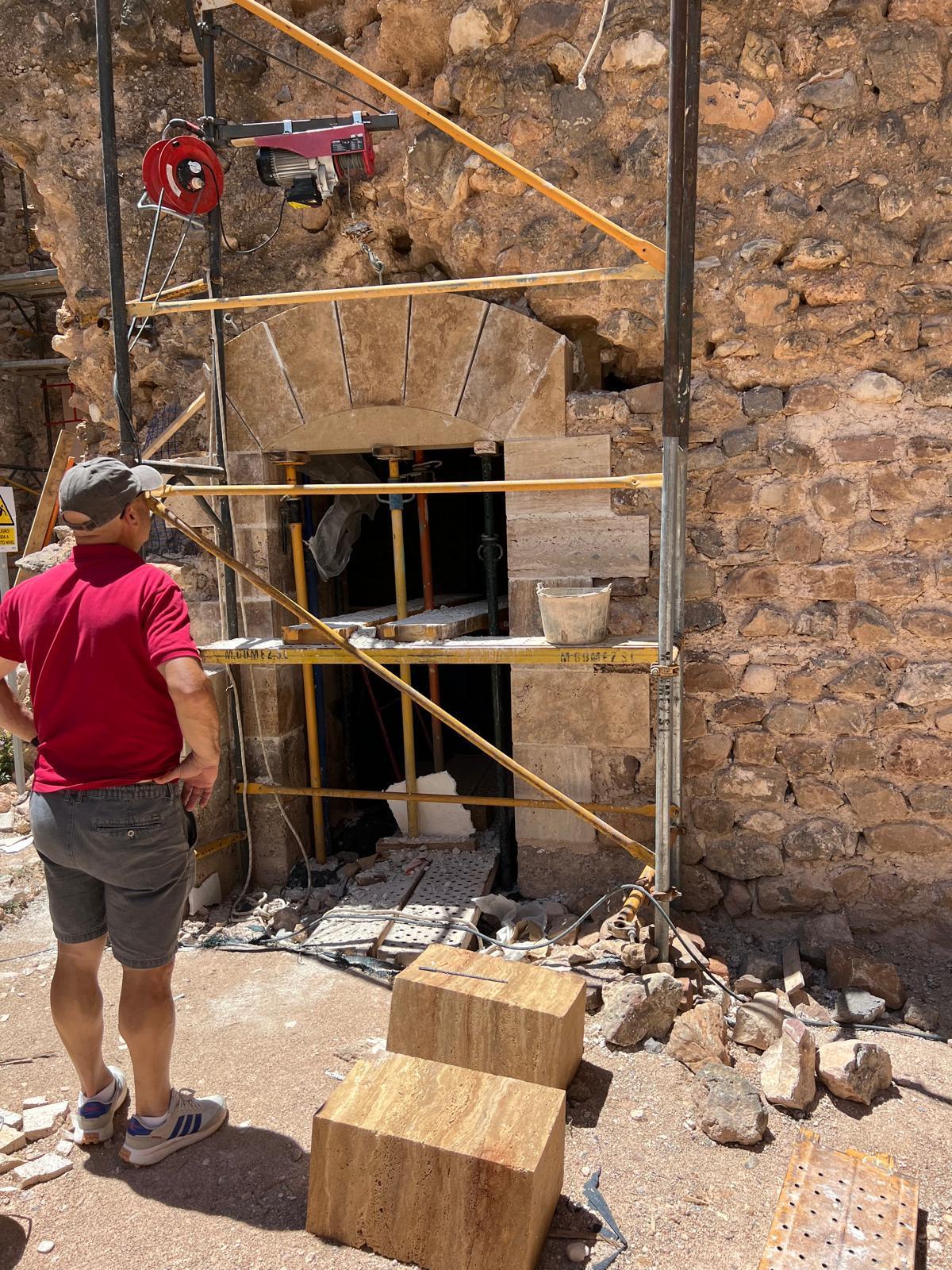 Obras de restauración del castillo.