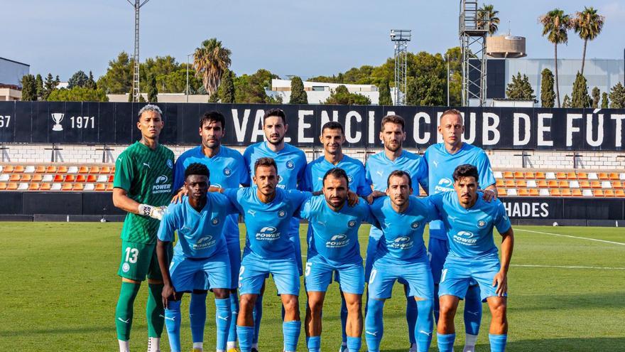 La UD Ibiza salva por la mínima su primer amistoso ante el Valencia Mestalla