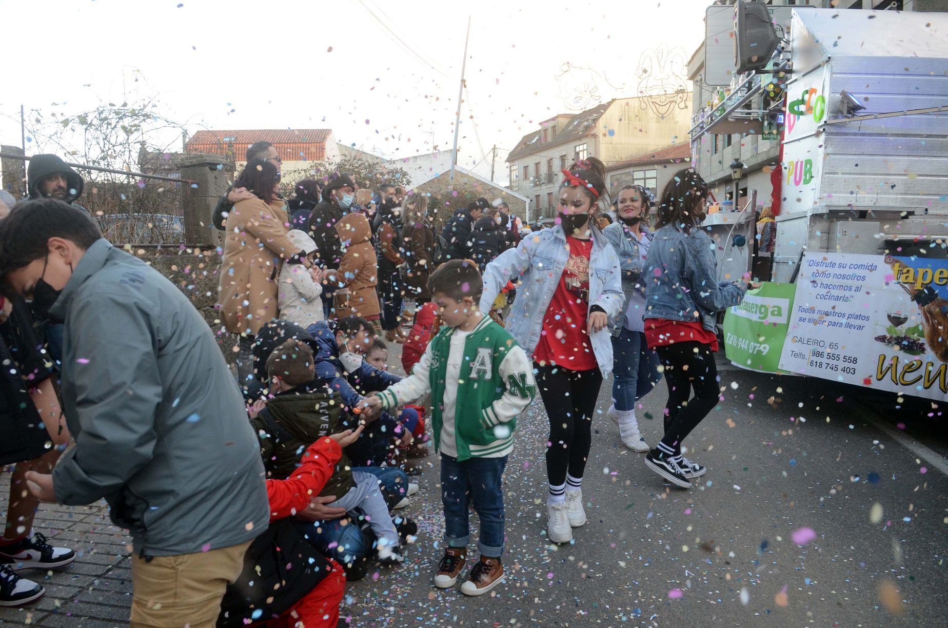 Desfile del Momo en Vilanova para despedir el Entroido 2022.