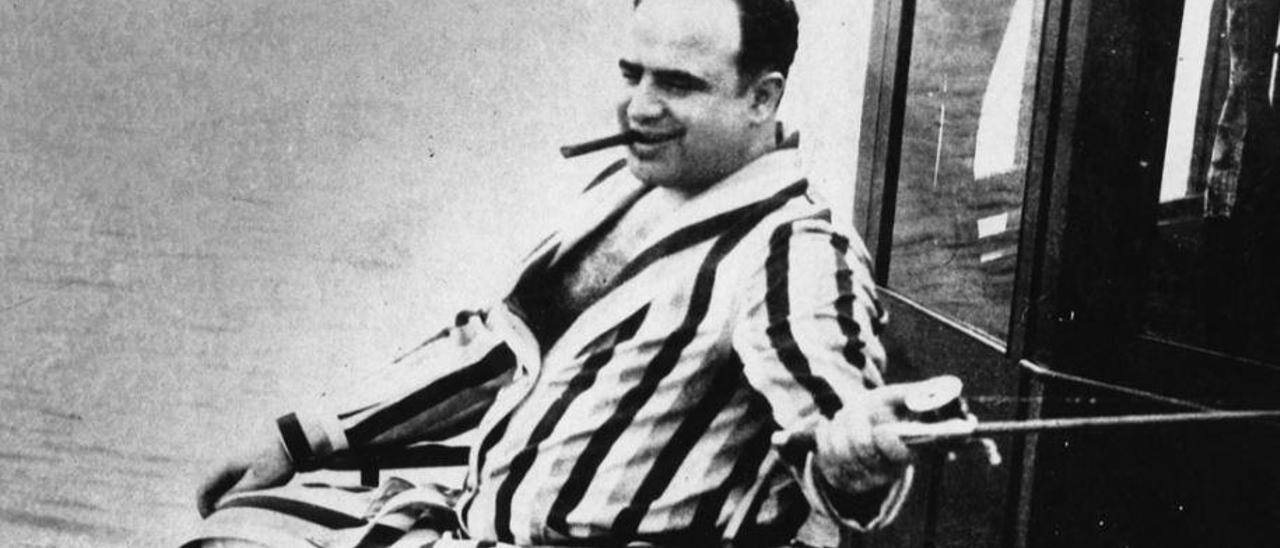 Capone: Un revelador libro sobre la vida, el legado y la leyenda del gángster más mediático de la historia