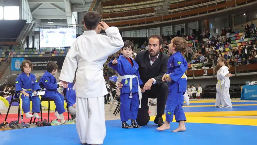 Tres mil judokas llenan el Coliseum por el Miguelito