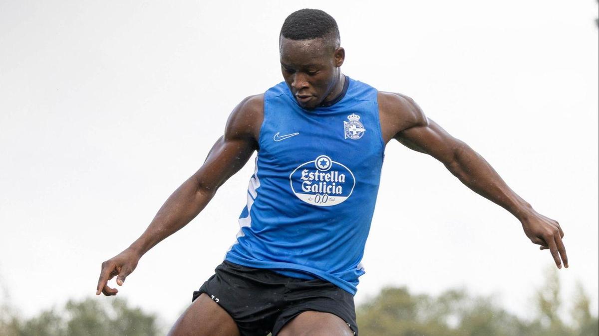Bil Nsongo, entrenando con el Dépor
