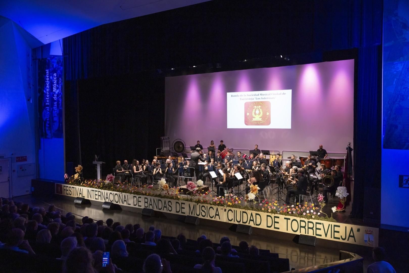 Las bandas de música de Paiporta y Catarroja, protagonistas del Festival Internacional de Bandas Ciudad de Torrevieja