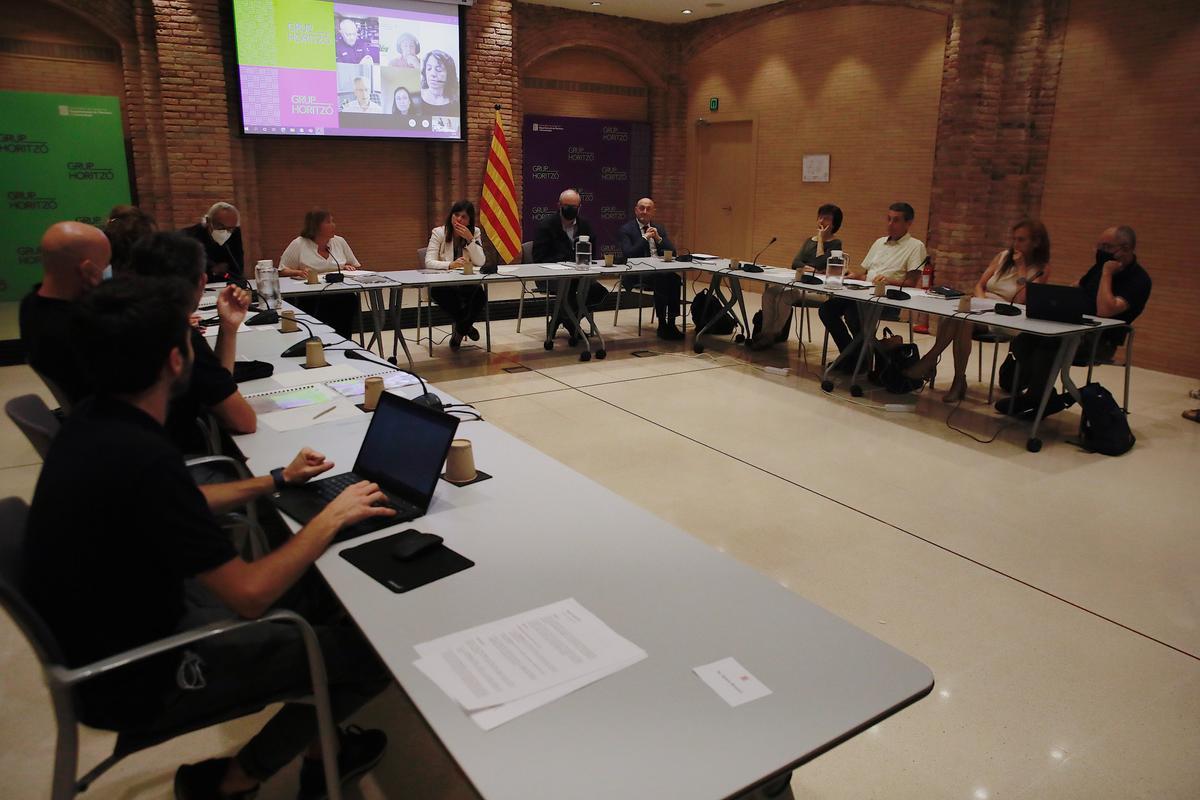 Grup Horitzó: pensar en gran per transformar Catalunya Grup Horitzó: pensar en gran per transformar Catalunya