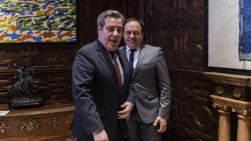 Pérez Llorca consagra su alianza con Vox con presupuestos y "prioridad nacional" a un año de elecciones