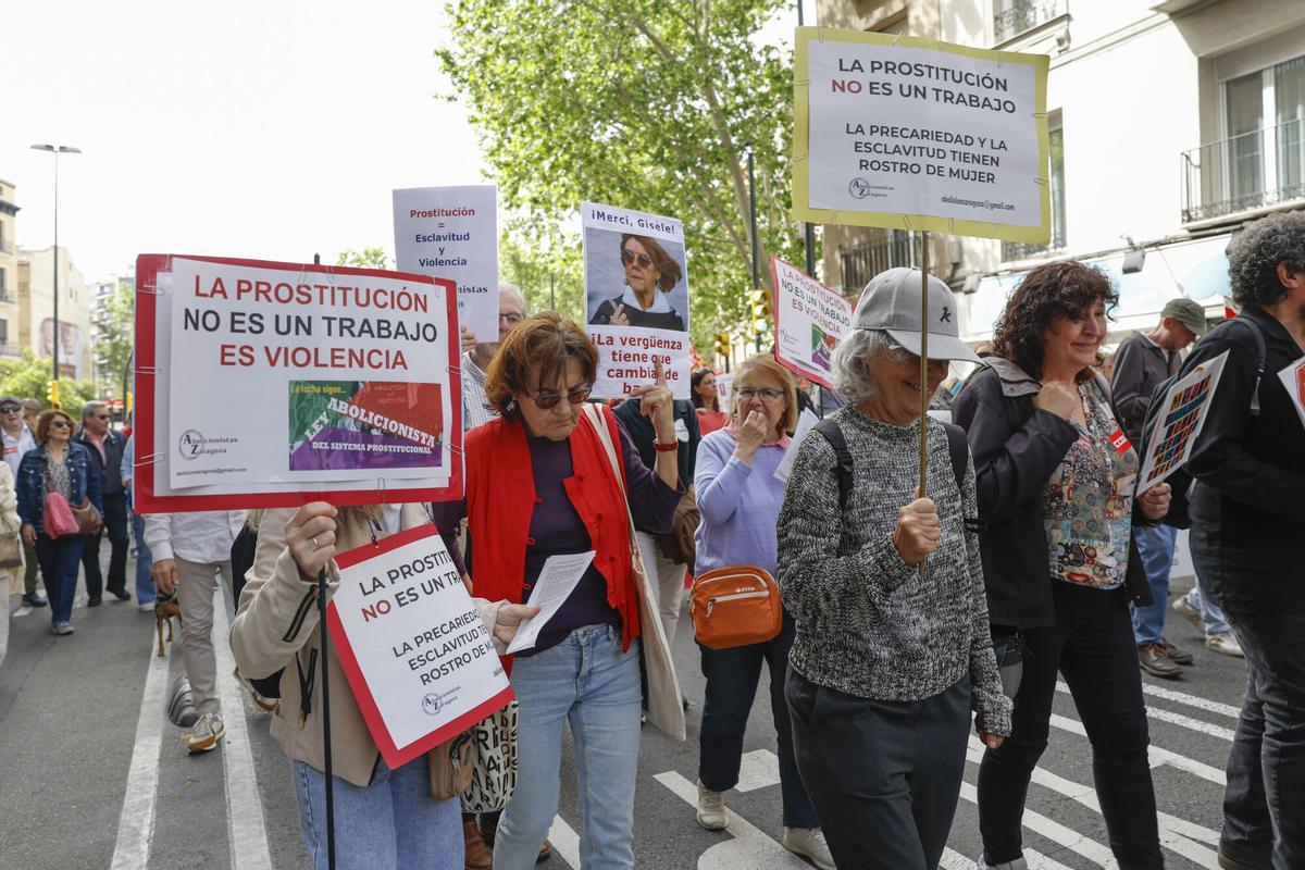 Manifestación con motivo de Día del Trabajo bajo el lema "Protegiendo lo conquistado, ganando el futuro", este jueves en Zaragoza.
