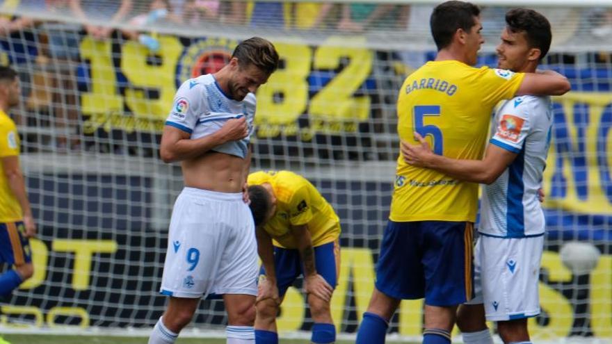 Christian Santos, ayer junto a Luis Ruiz y Garrido.