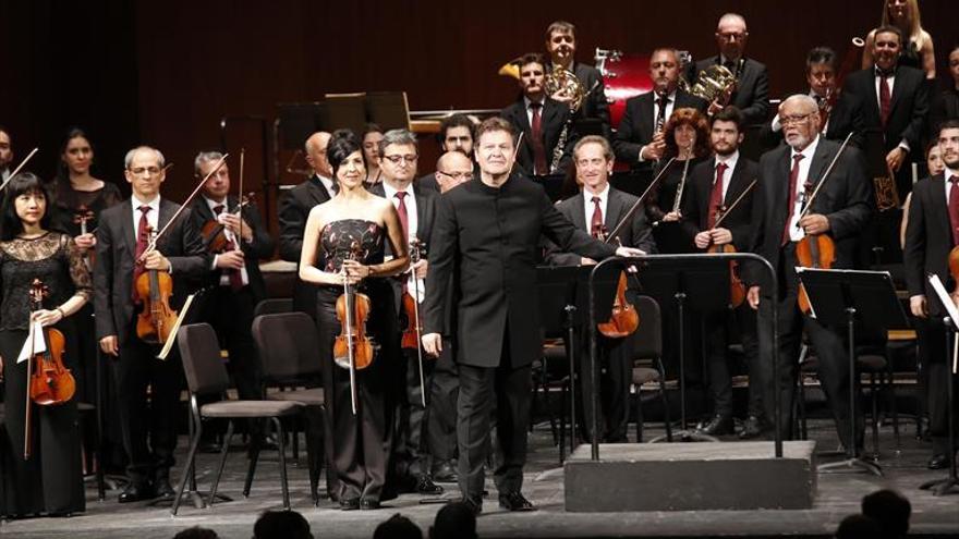 Hernández Silva dirige a la Orquesta de Córdoba