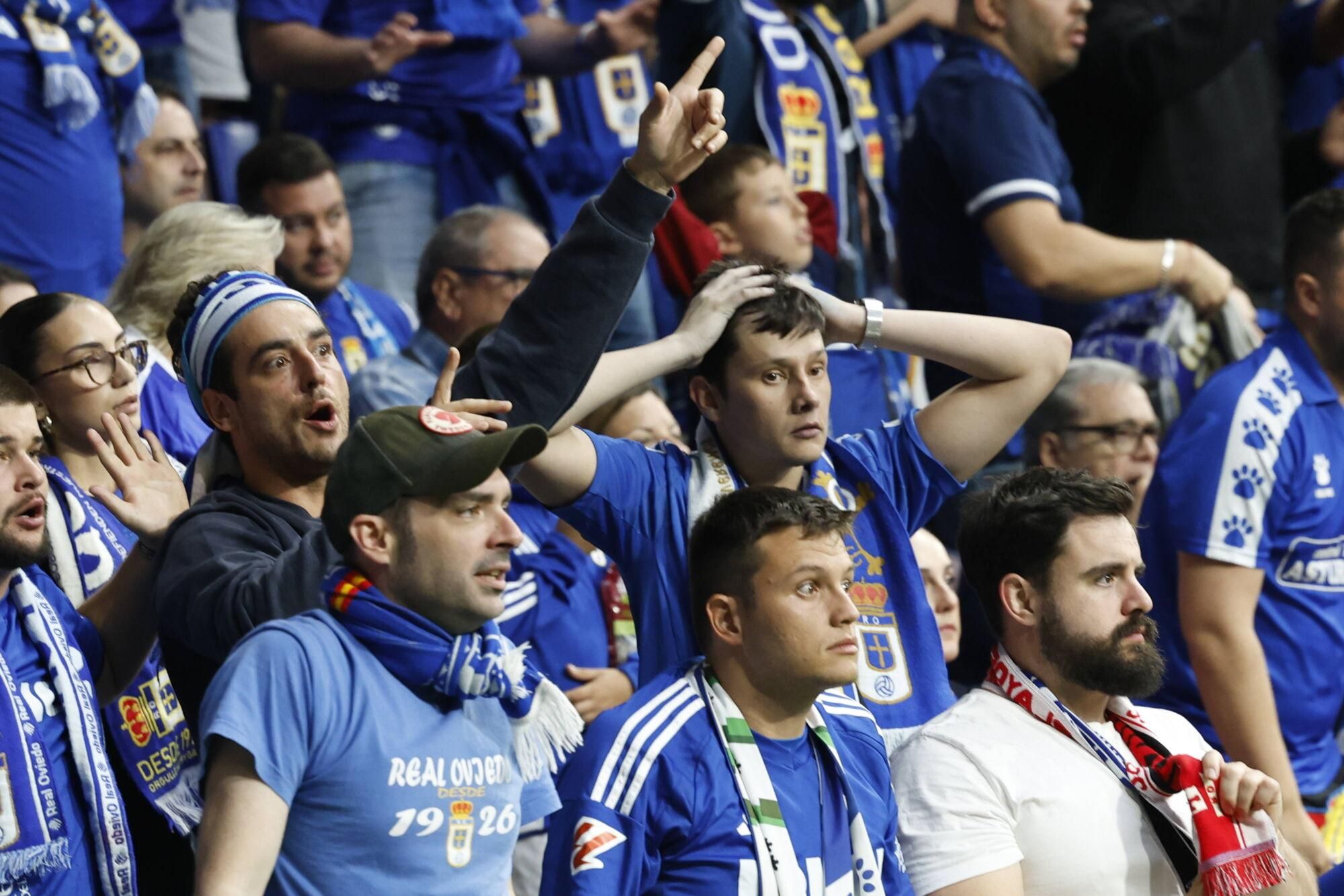 Así se vivió en el Carlos Tartiere la noche del ascenso del Oviedo a Primera División 24 años después