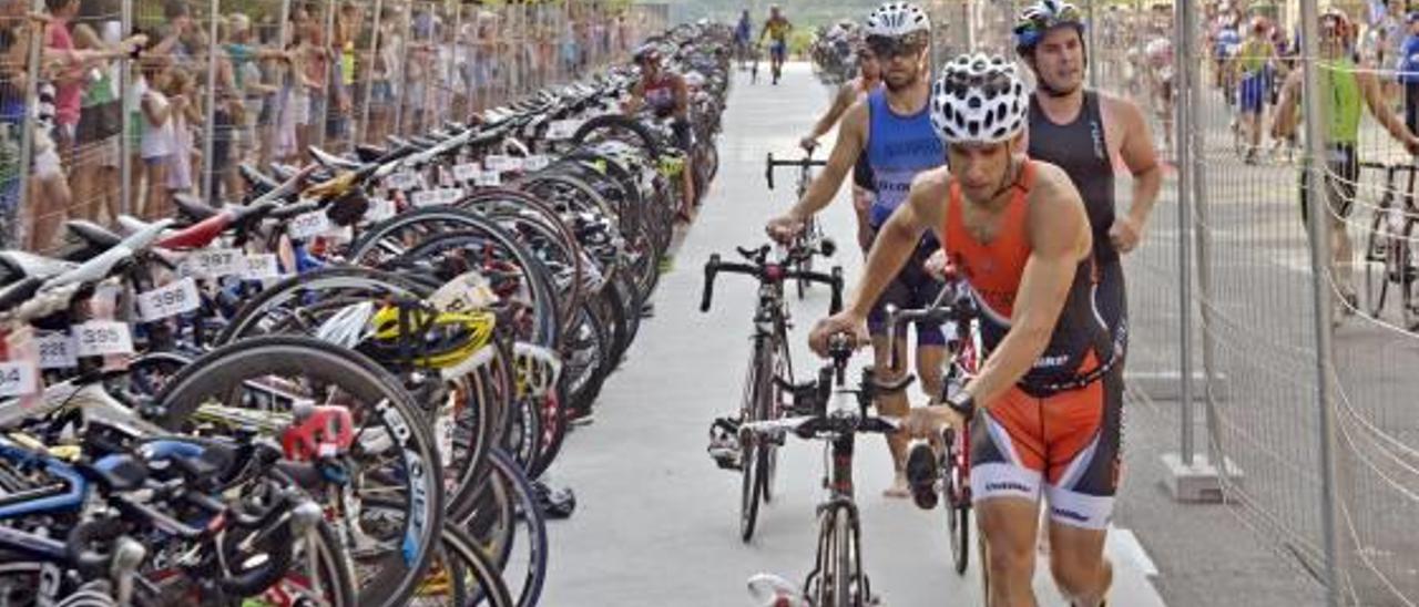 Treinta años del triatlón más pionero