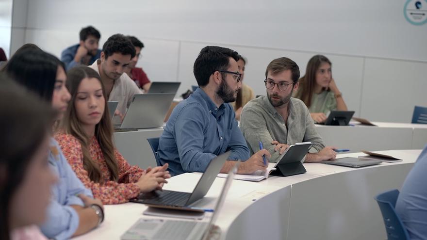 Loyola Másteres a la cabeza del empleo en Andalucía