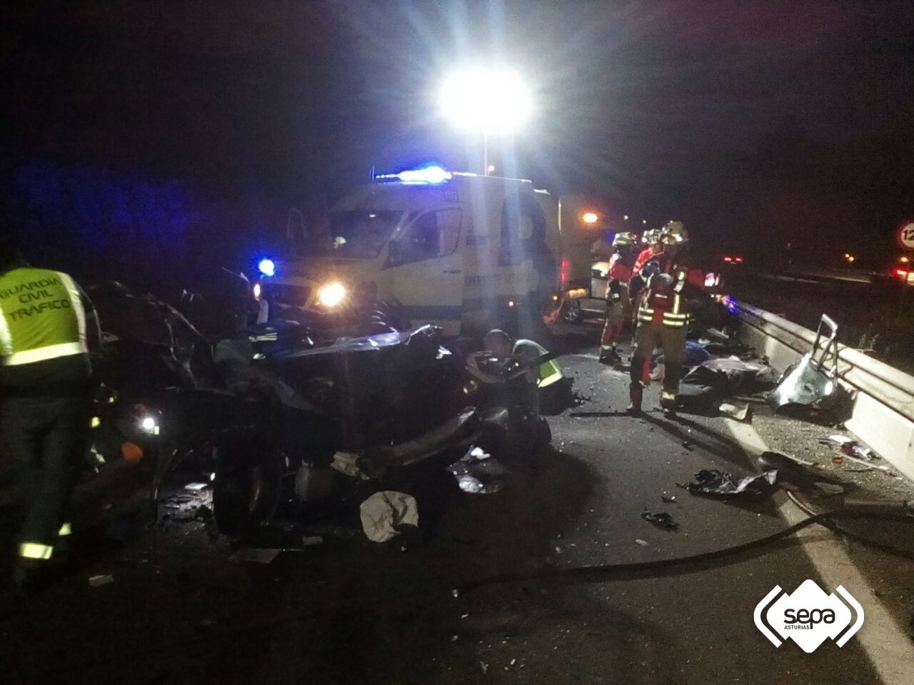 EN IMÁGENES: Así fue el accidente con unn fallecido y varios heridos en Ribera de Arriba