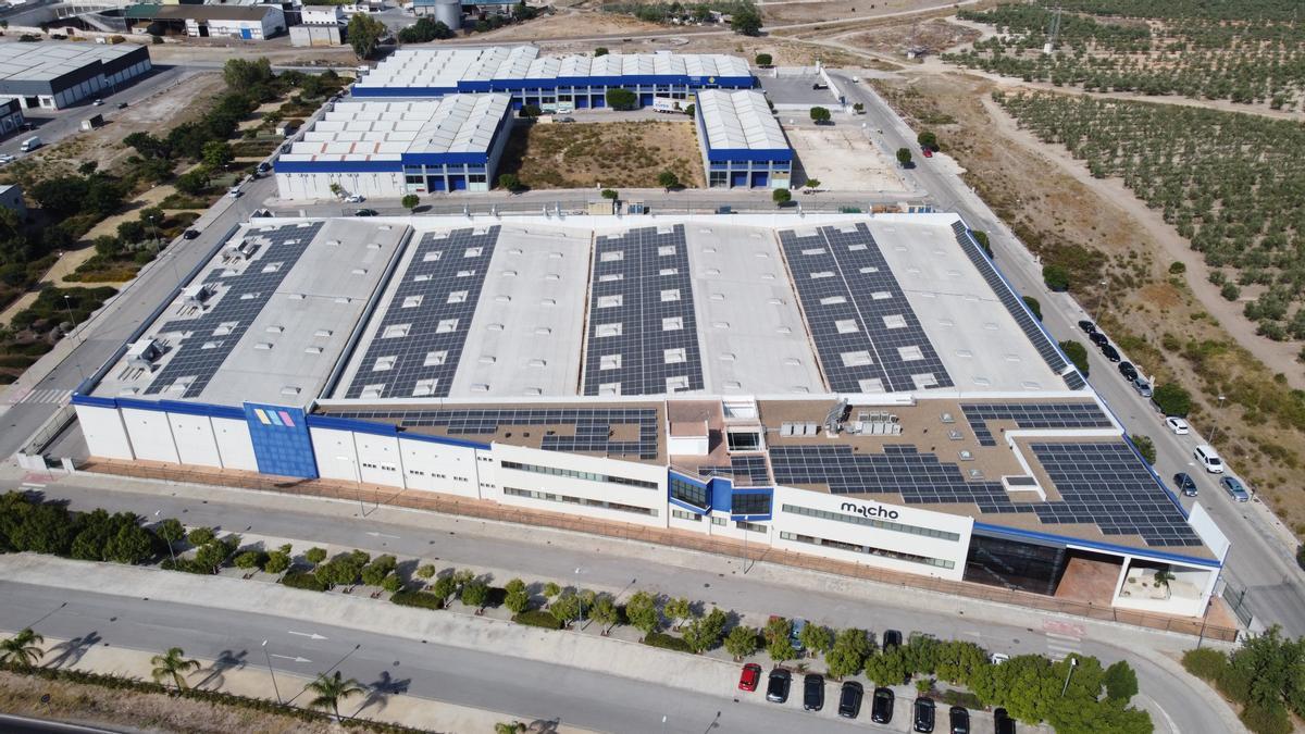 Proyecto de Quantica Renovables para Grupo Macho (+838,8 kWp).