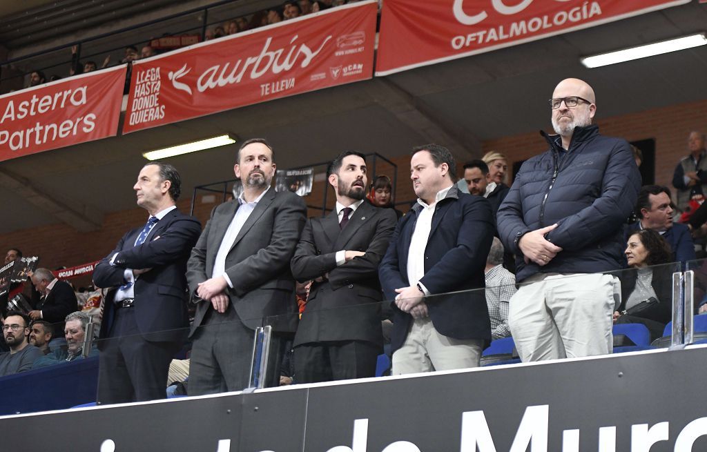 Todas las imágenes del partido del UCAM Murcia contra el Bàsquet Girona