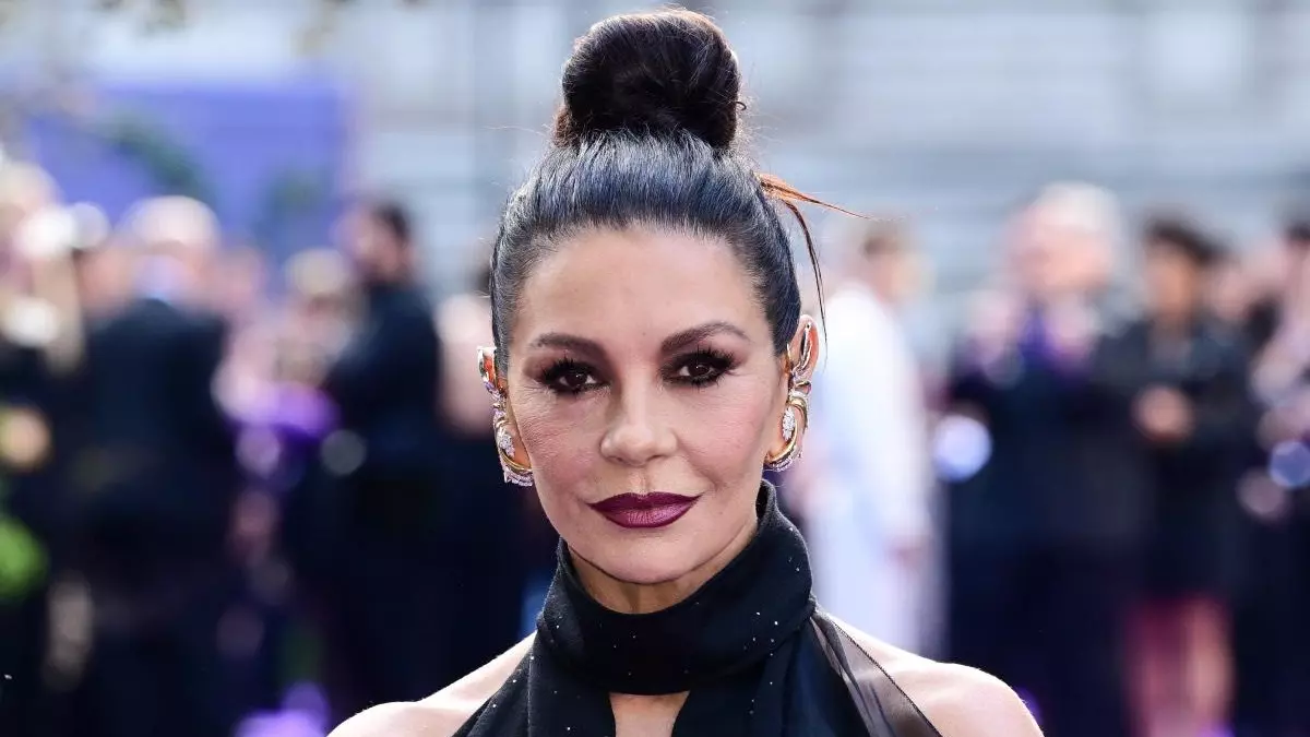 El perfume que usa Catherine Zeta-Jones: "Tenemos mucho jazmín en nuestra casa de Mallorca"