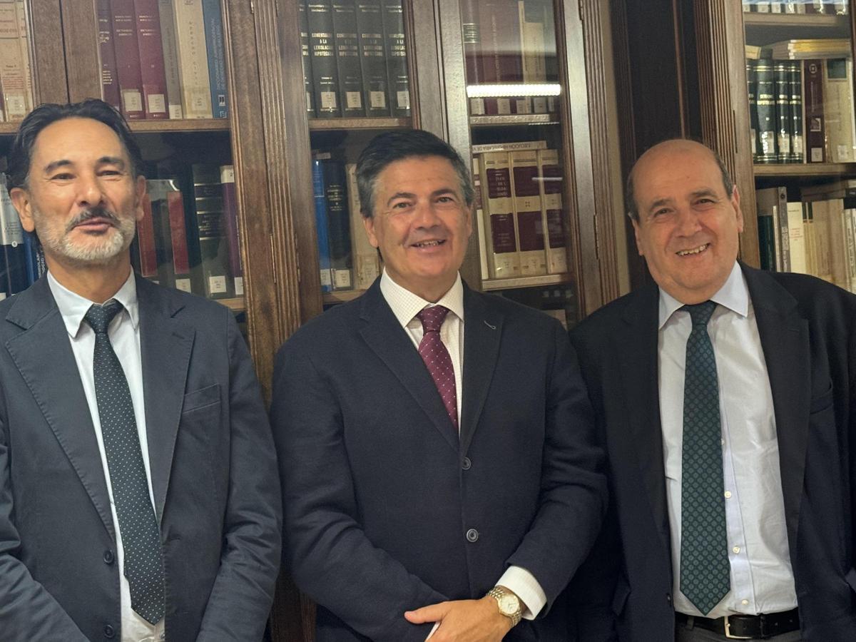 El compostelano Francisco Rabuñal, nuevo presidente del Consello da ...