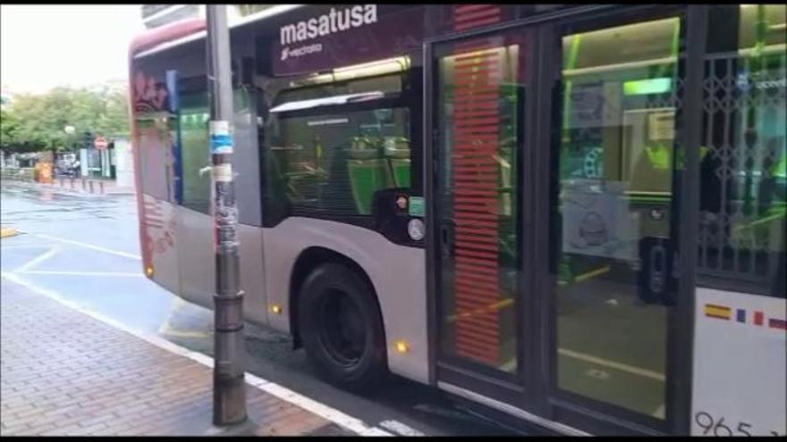 Comienzan los controles a los usuarios de los autobuses de Alicante