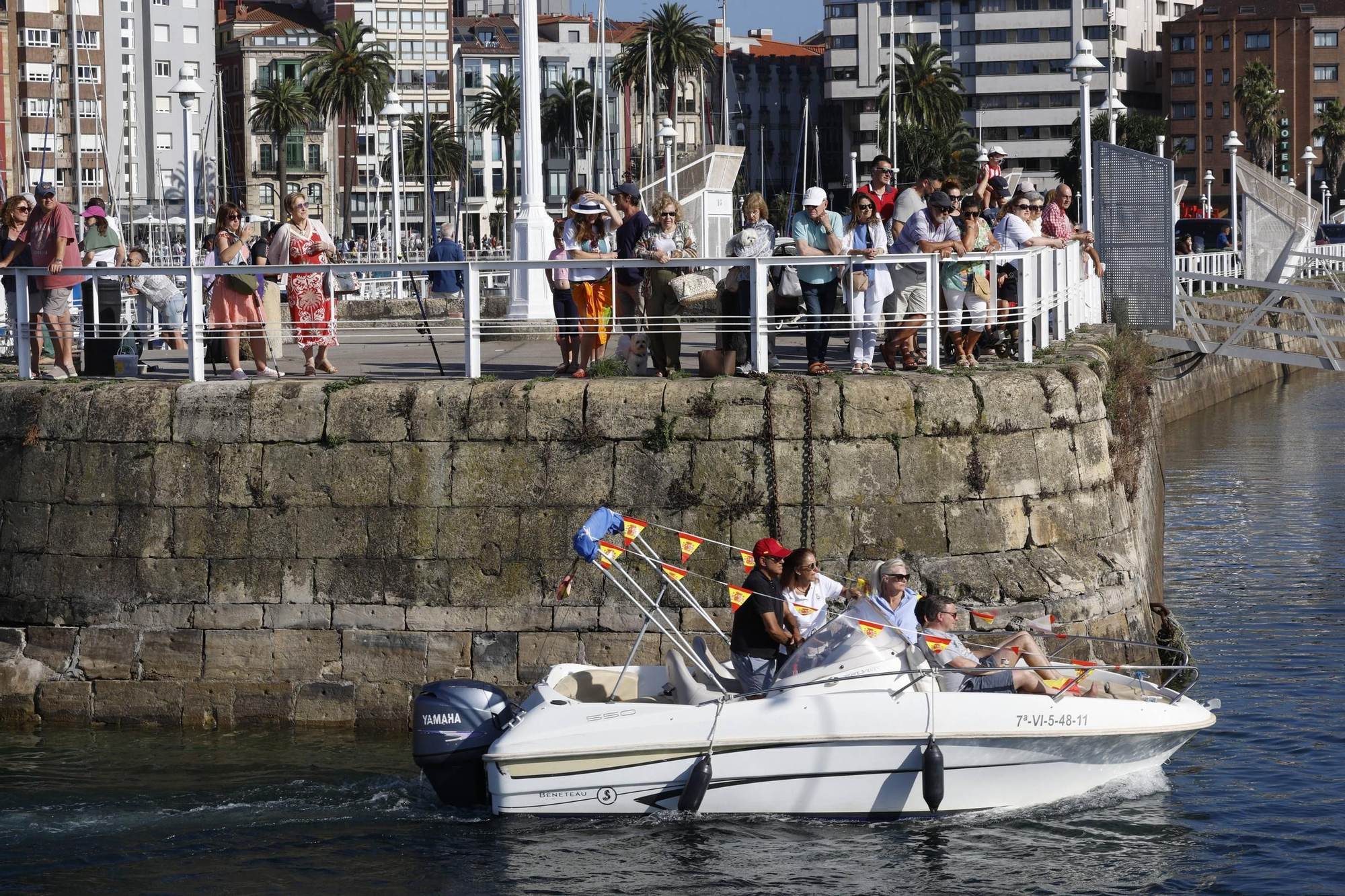 En imágenes: así fue la procesión marinera del Carmen en Gijón