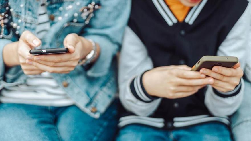 Redes sociales y adolescentes: prohibir no basta