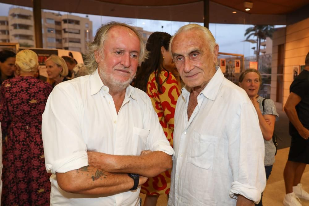 Los pintores Mario Arlati y Antonio Villanueva.