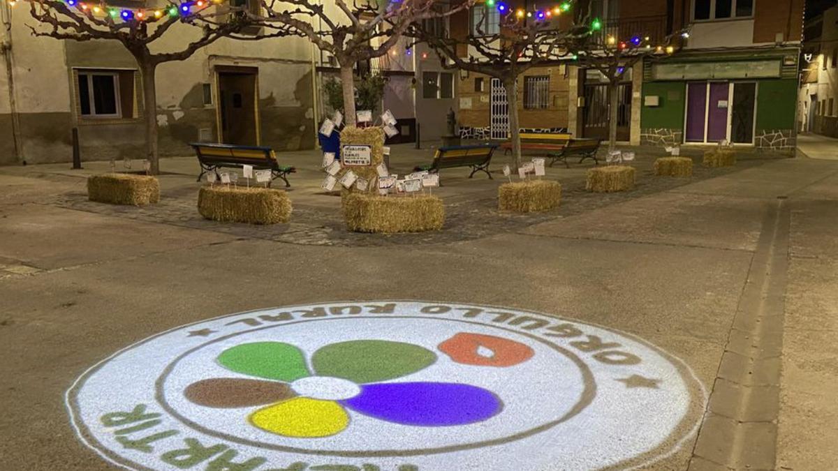 La plaza del Orgullo Rural se iluminó. | SERVICIO ESPECIAL