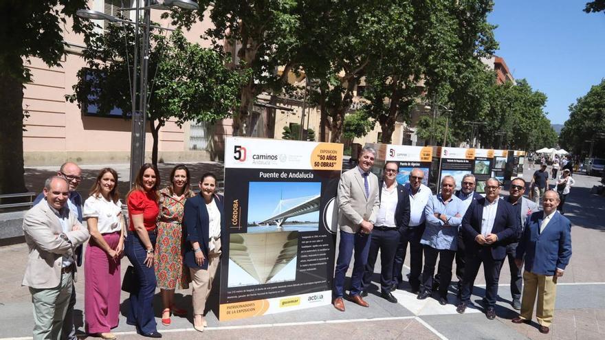 El AVE, el embalse de la Breña o el Puente de Andalucía: una exposición recorre las grandes obras que cambiaron Córdoba