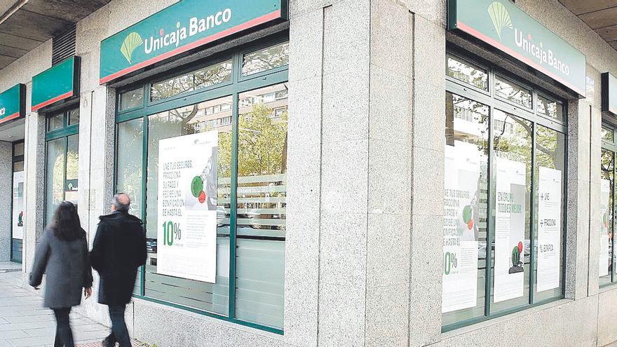 Unicaja Banco recibe más de 2.000 solicitudes para apuntarse al ERE