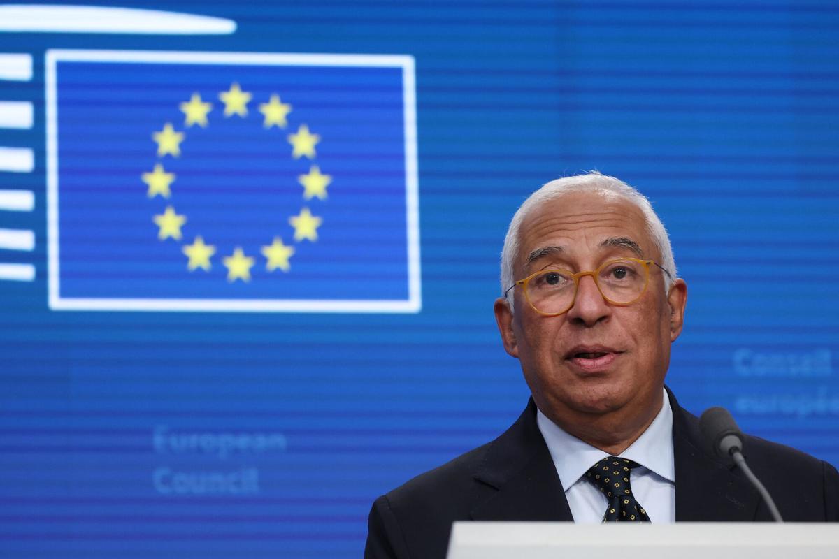 El presidente del Consejo Europeo, Antonio Costa, se dirige a los medios de comunicación al término de la cumbre de la UE en Bruselas.