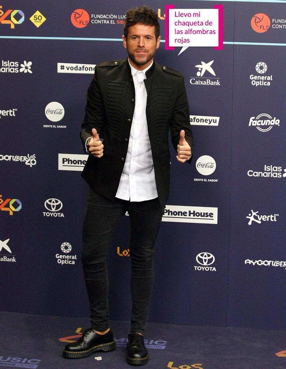 Pablo López lleva su chaqueta comodín en Los 40 Music Awards