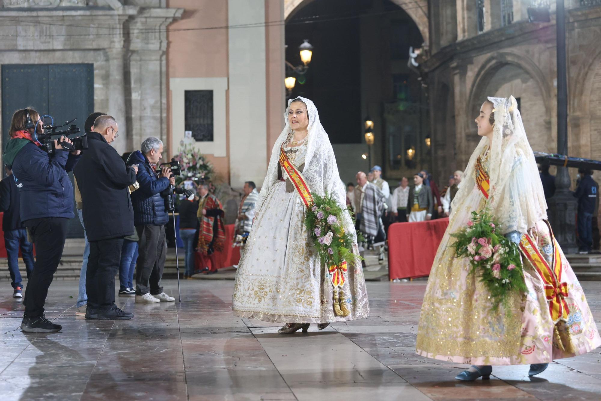 Búscate en el primer día de la Ofrenda en la calle San Vicente entre las 23 y las 24 horas