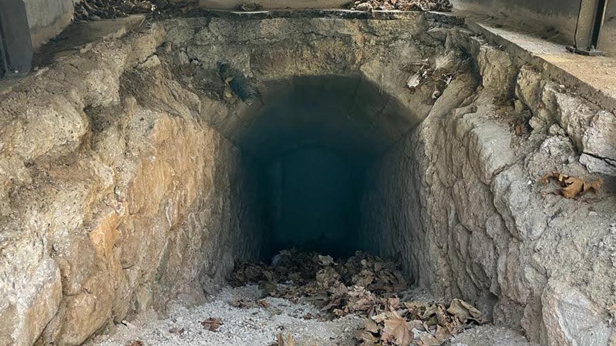 L&#039;entrada del refugi antiaeri de la Guerra Civil de Ripoll