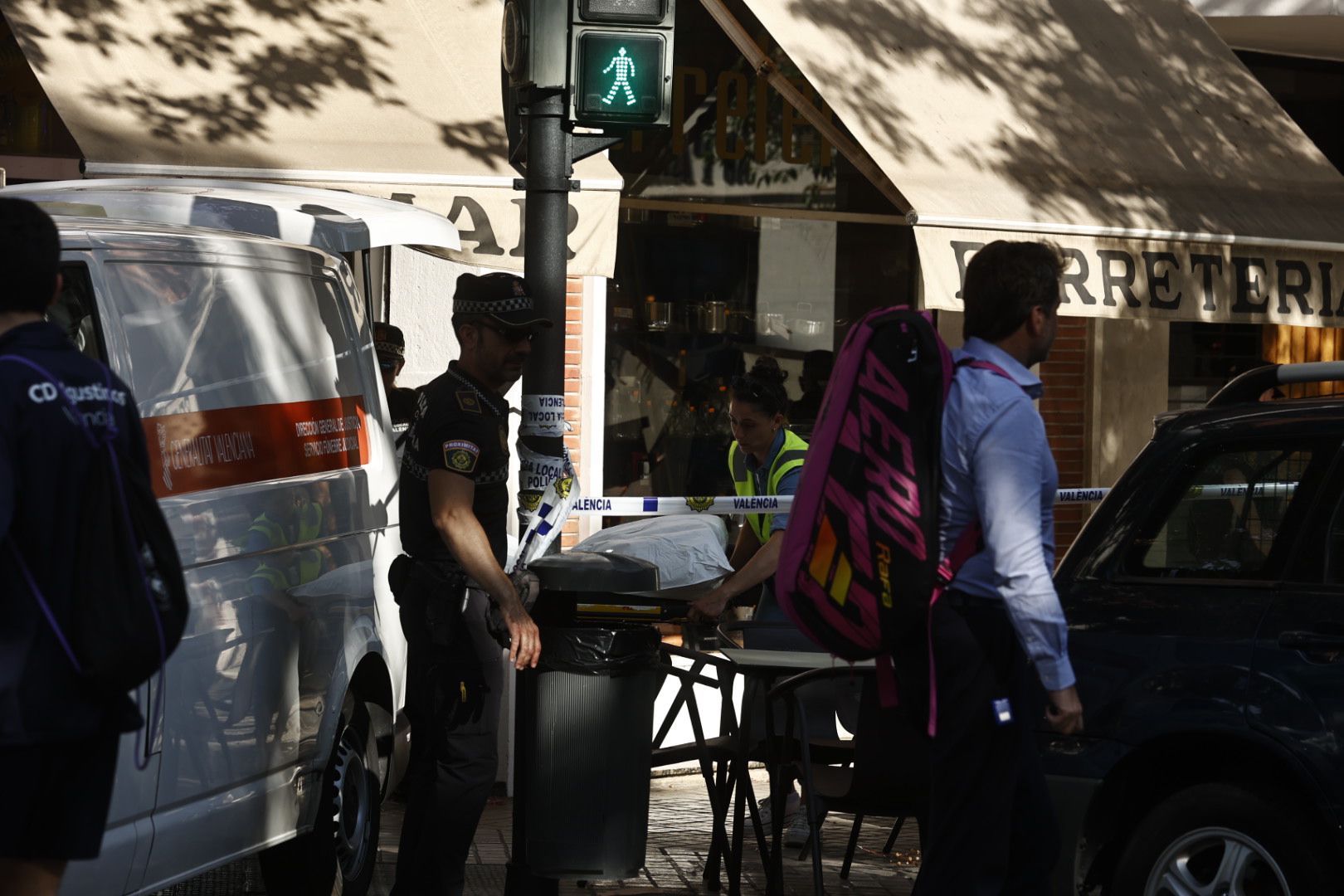 Un hombre asesina a su tío a cuchilladas en València