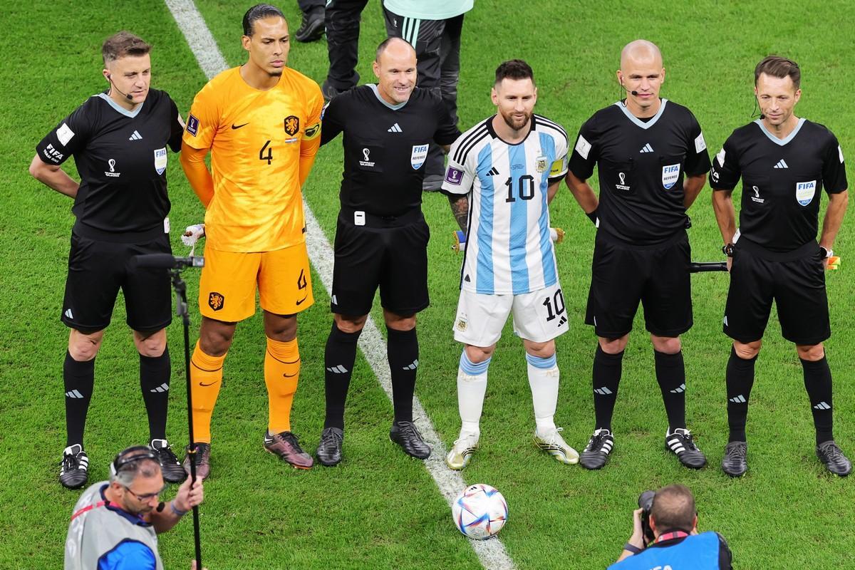 Así fue el show de Mateu Lahoz: amarillas por doquier y charlas interminables