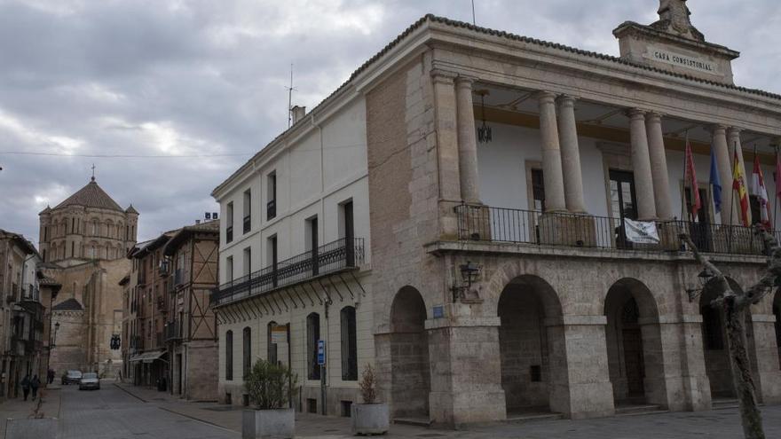 El Ayuntamiento de Toro en una imagen de archivo.