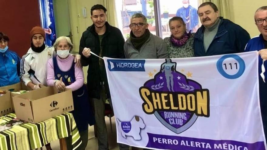 Sheldon Running Club dona 200 mascarillas a la Policía Local de Cartagena