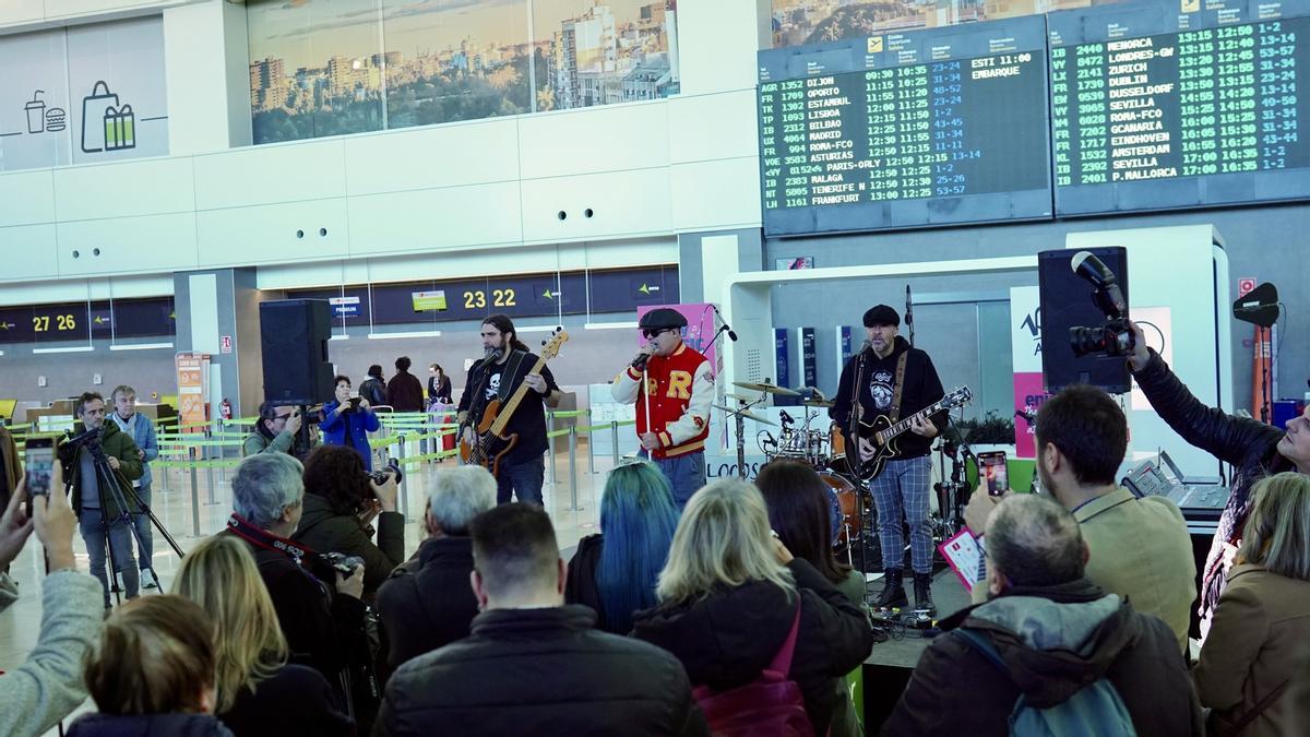 Seguridad Social actuando este miércoles en el Aeropuerto de València.