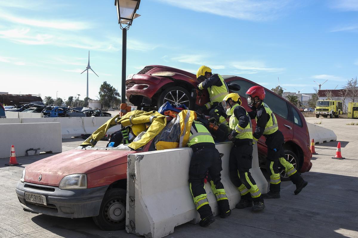 Bomberos de Gran Canaria se preparan para el mundial de rescate en accidentes de tráfico