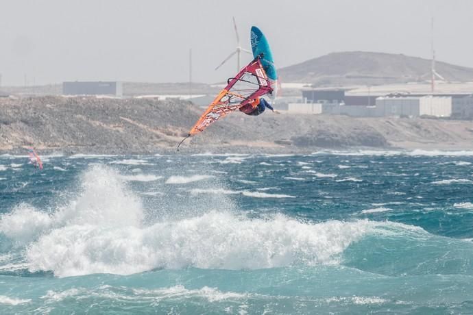 Daida Ruano y Philip Köster revalidan su título en el Gran Canaria Wind and Waves Festival