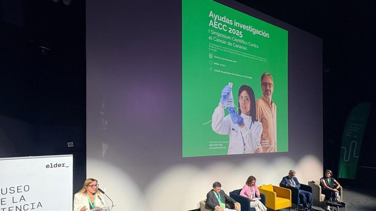 Un momento de la intervención de Antonia María Pérez, directora general del SCS.