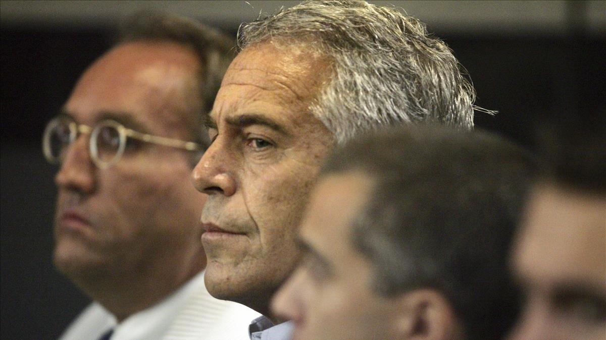 zentauroepp48969610 file   in this july 30  2008 file photo  jeffrey epstein  ce190707201956