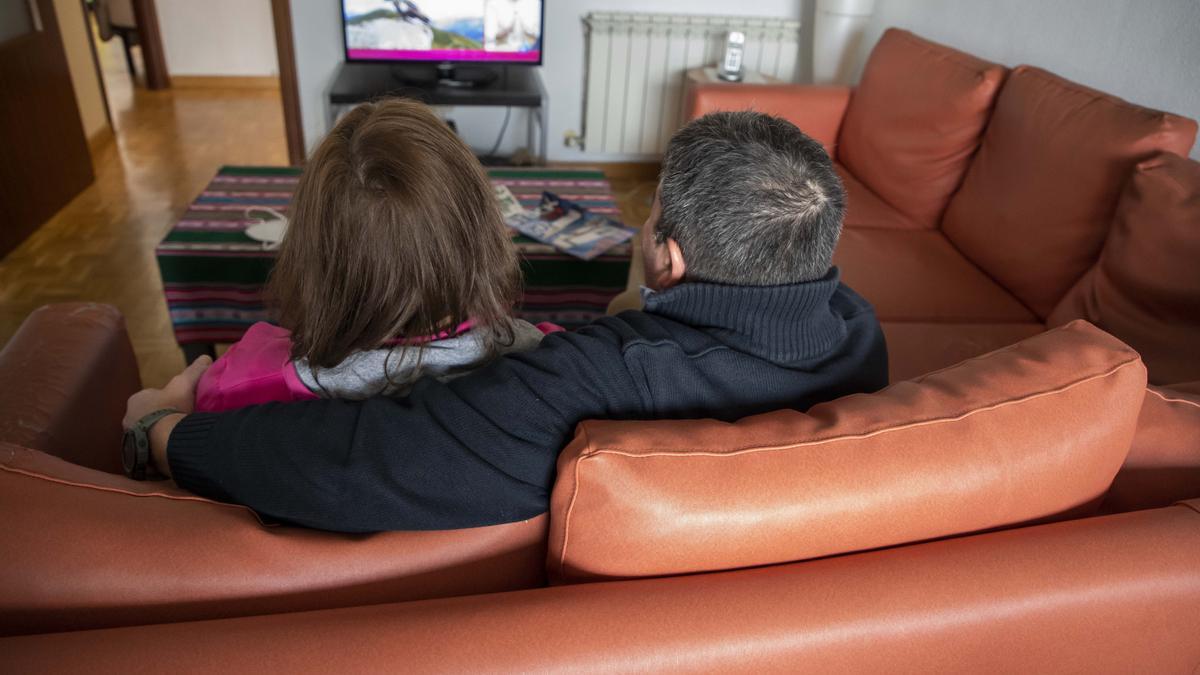 Ino Poncela y Yolanda Prieto trabajadores del CEE San Juan de Dios de Valladolid, son pareja y viven en un piso tutelado por el Centro