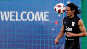 Cavani, en el último entrenamiento antes de que Uruguay se enfrente a Francia.