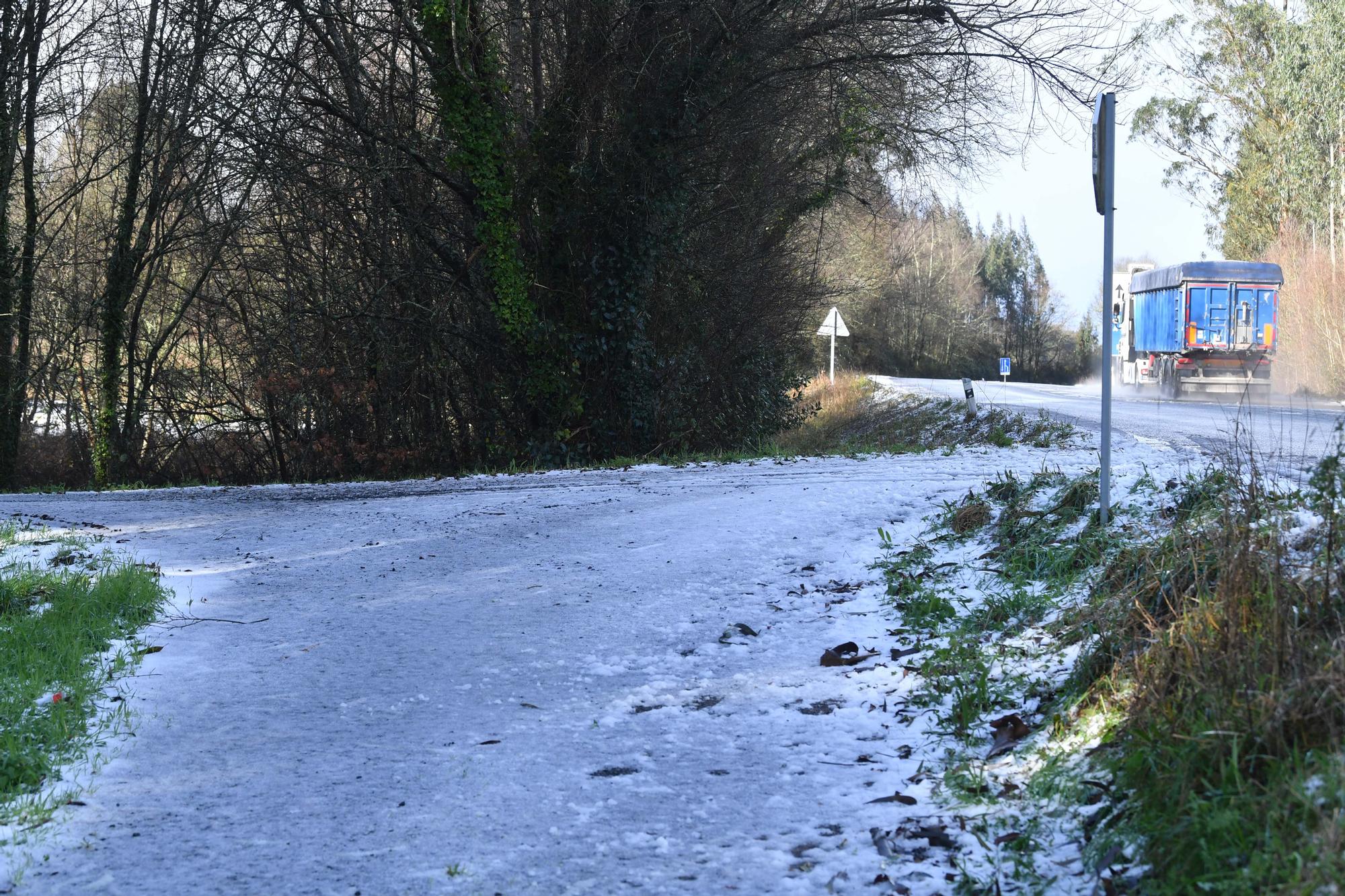 La nieve llega a la montaña de A Coruña