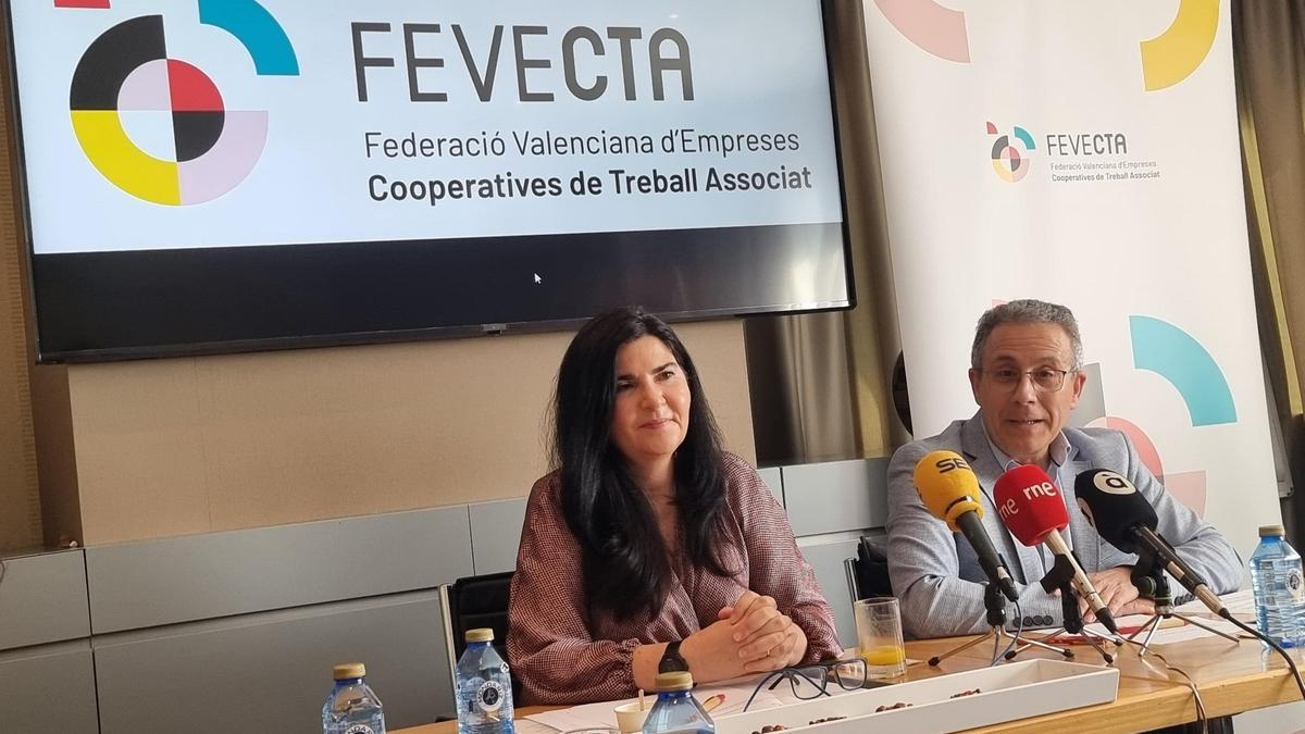 El presidente de Fevecta, Ramón Rodríguez, y la directora de Fevecta, Paloma Tarazona.