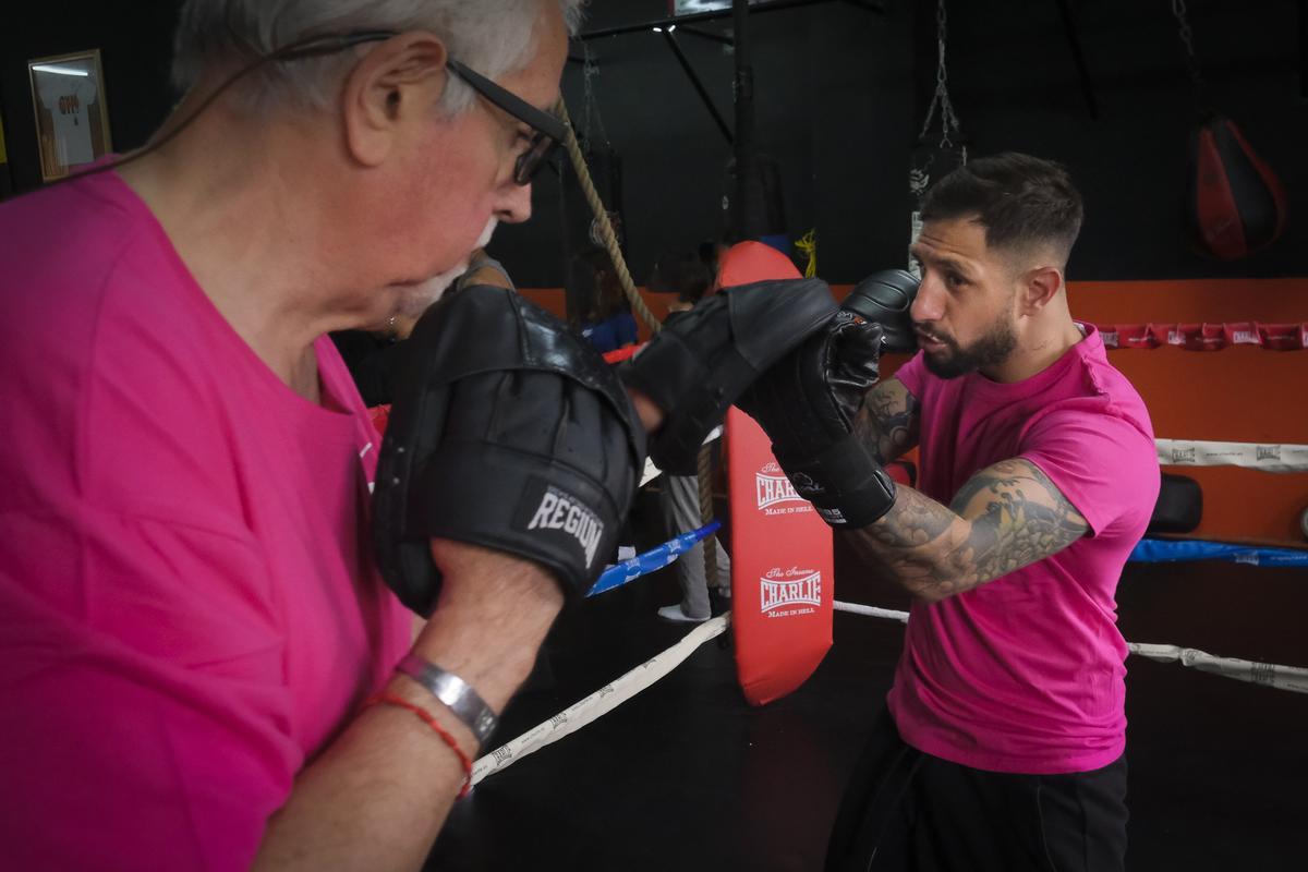 Entrenamiento de Samuel Carmona con Feluco en Gáldar, en el gimnasio de Dani Martín