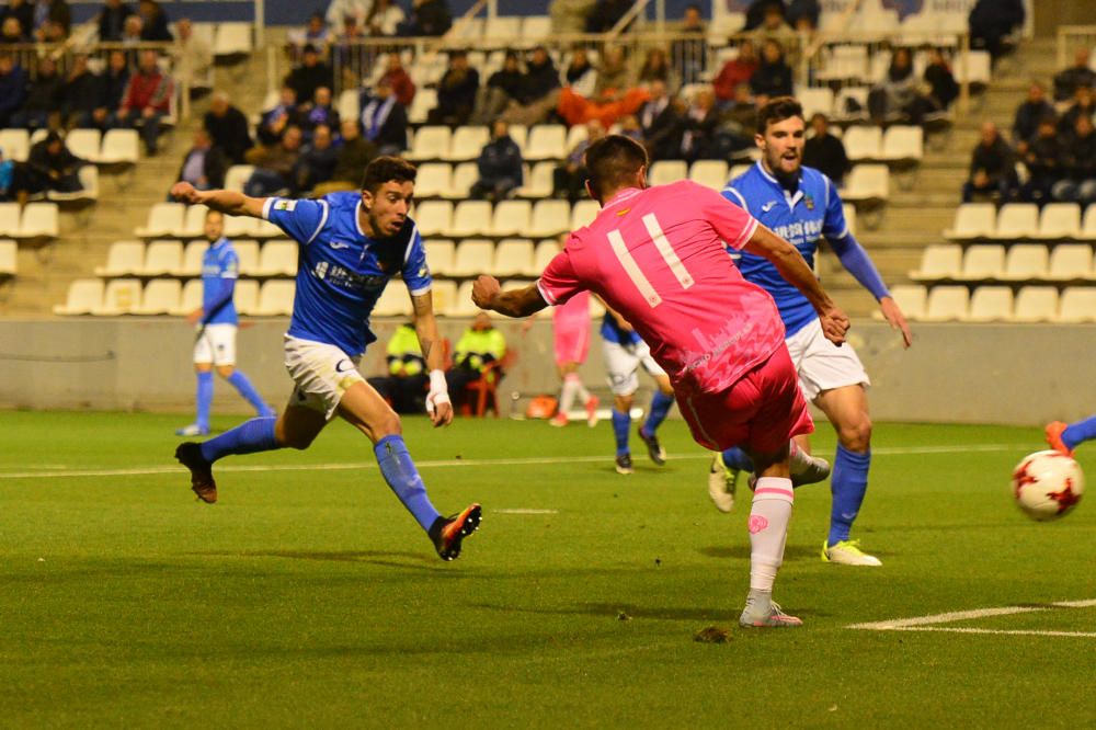 Los blanquiazules desaprovechan una ocasión de oro ante el Lleida.