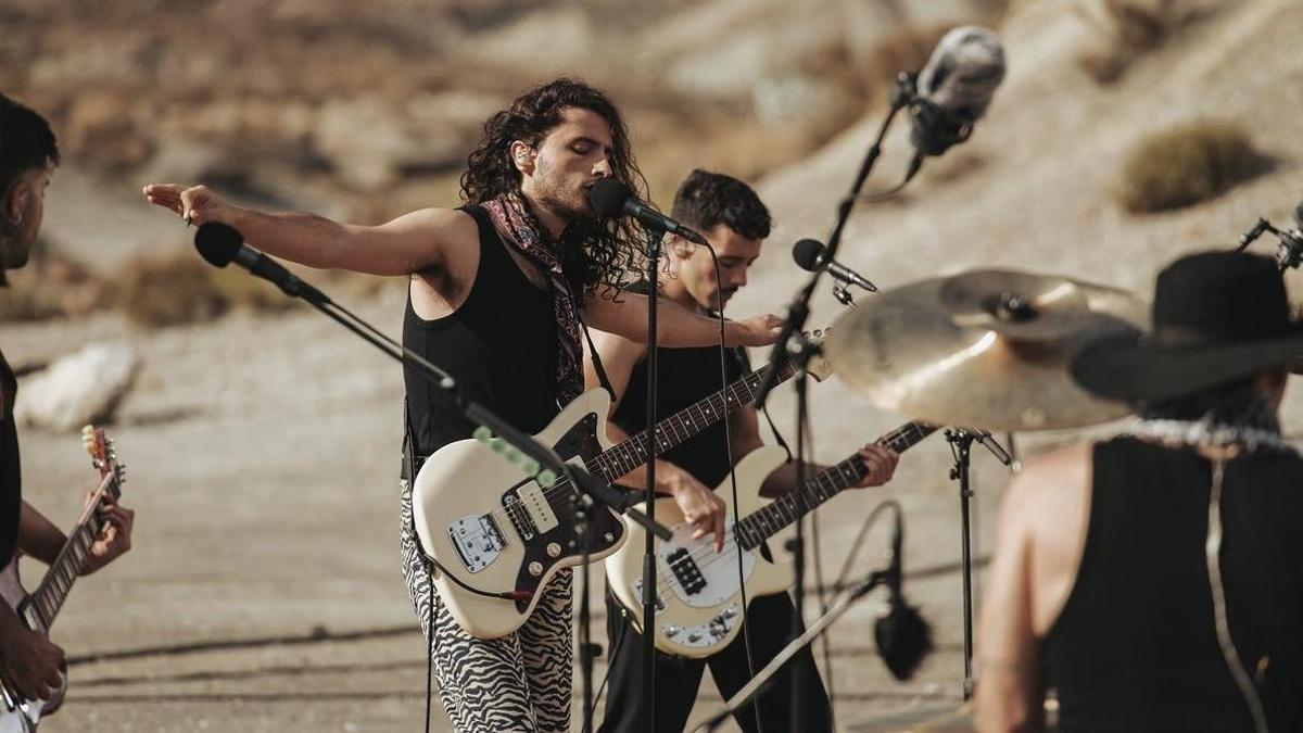 La banda Arde Bogotá en su episodio de 'Acustic Home'.