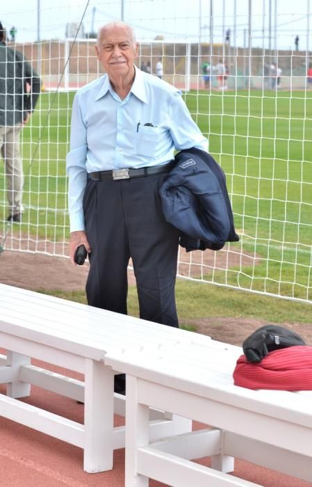 CAMPO EL HORNILLO PRIMER ENTRENAMIENTO UD LAS ...