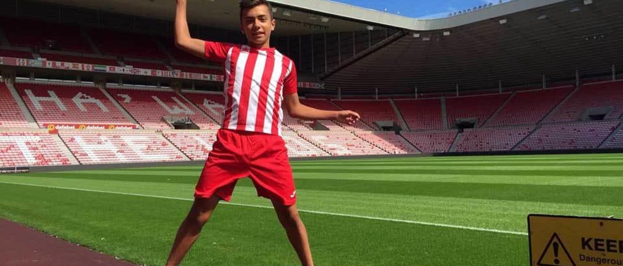 Lucas, del campus de fútbol praviano a las pruebas con el Sunderland inglés